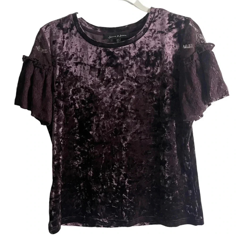 Jasmine & Juliana Velvet Blouse